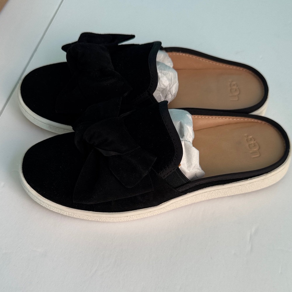 UGG Women's Black Slip-On Shoes with Bow